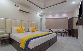 Itsy Hotels P Grand